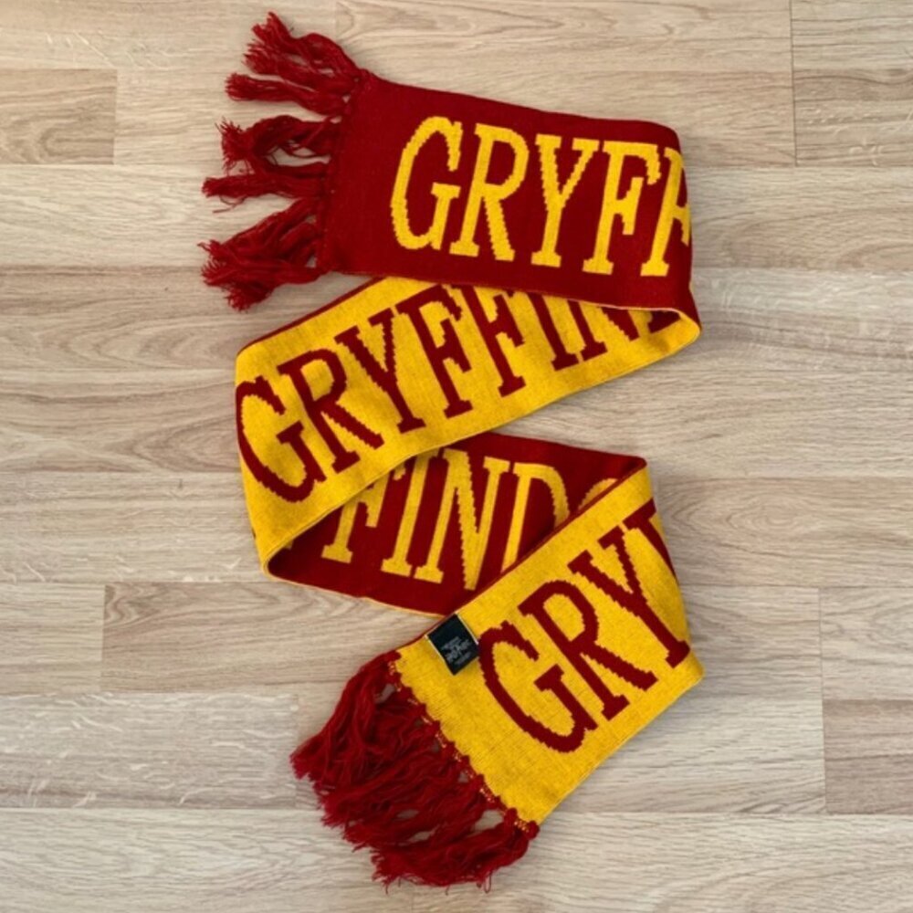 Gryffindor Embroidered Knit Scarf Making of Harry Potter Warner Bros Studio Tour